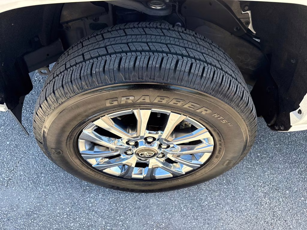 2024 Wind Chill Pearl Toyota Tacoma Limited 4X4 Truck