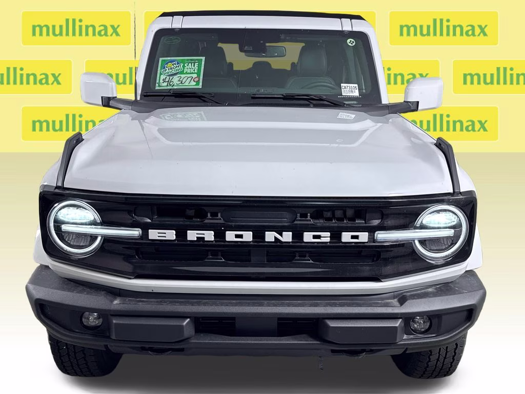 2026 Oxford White Ford Bronco Outer Banks 4X4 SUV