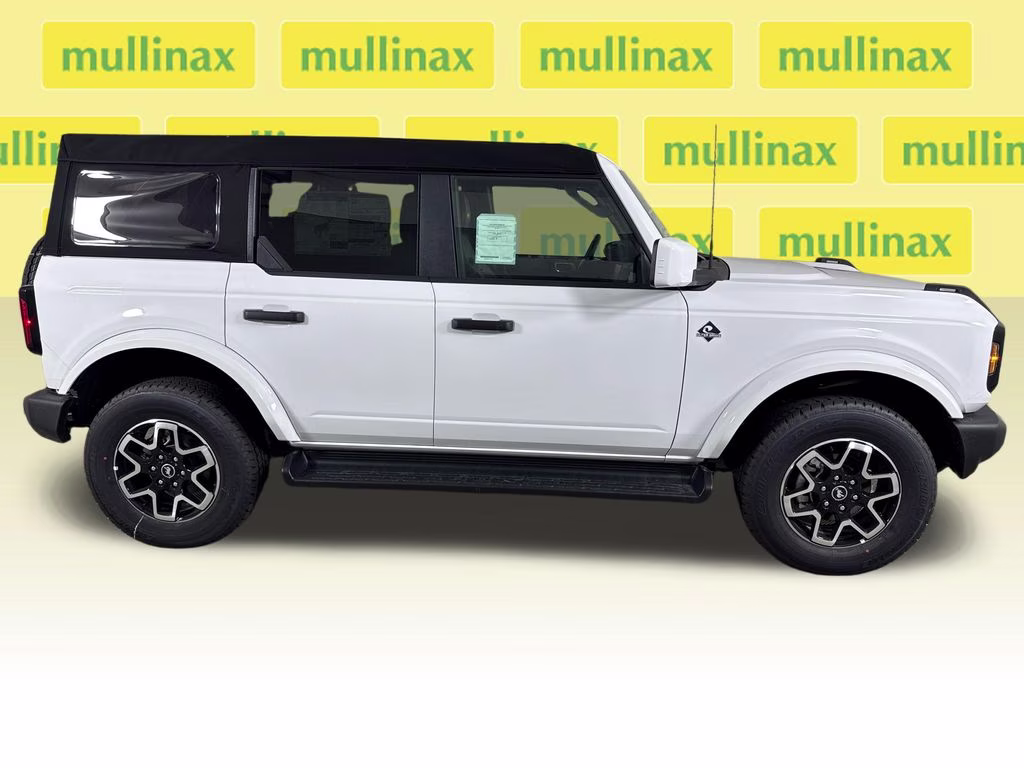 2026 Oxford White Ford Bronco Outer Banks 4X4 SUV
