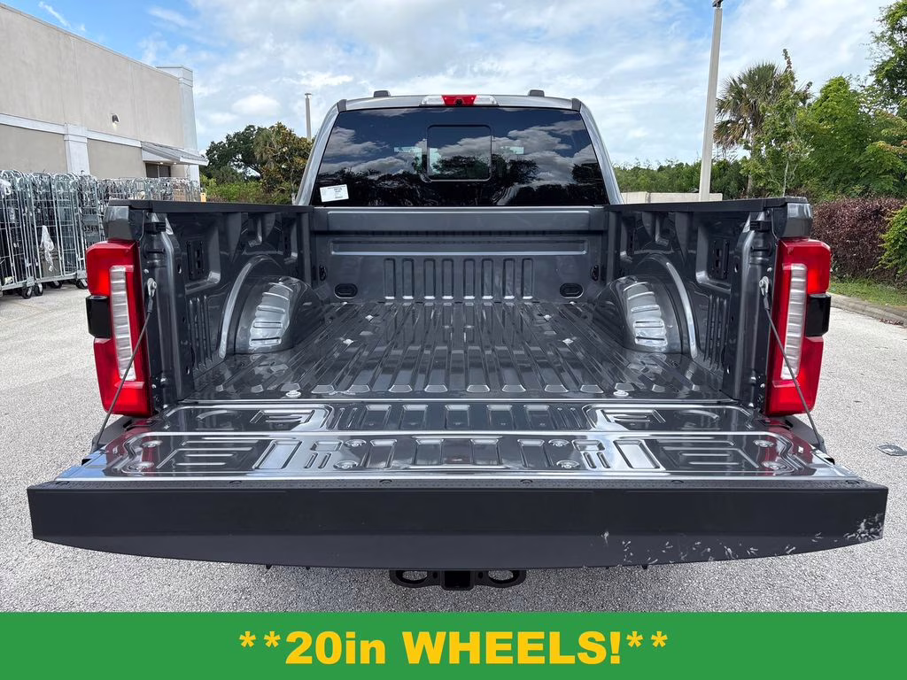 2026 Gray Ford Super Duty F-250 SRW Lariat 4X4 Truck