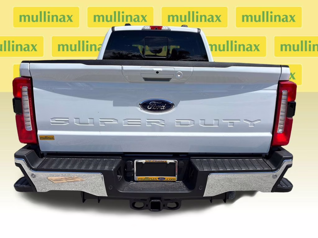 2026 Oxford White Ford Super Duty F-250 SRW Lariat 4X4 Truck