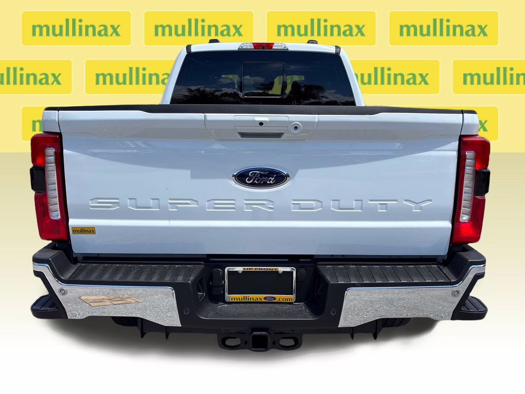 2026 Oxford White Ford Super Duty F-250 SRW Lariat 4X4 Truck