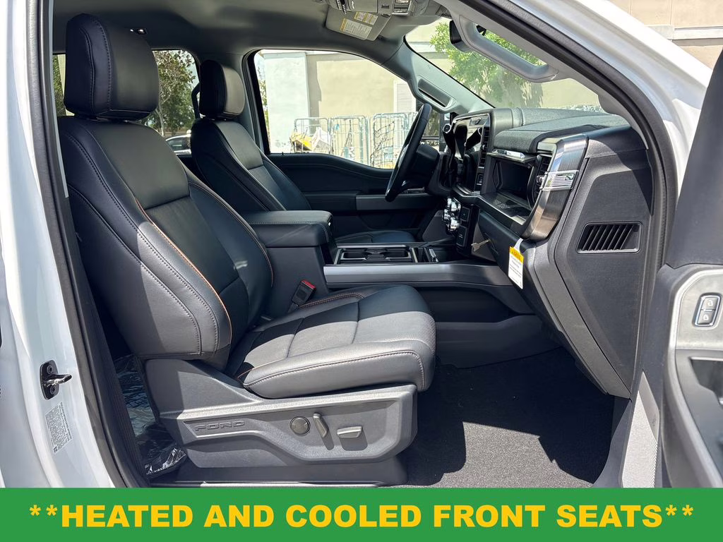 2026 Oxford White Ford Super Duty F-250 SRW Lariat 4X4 Truck