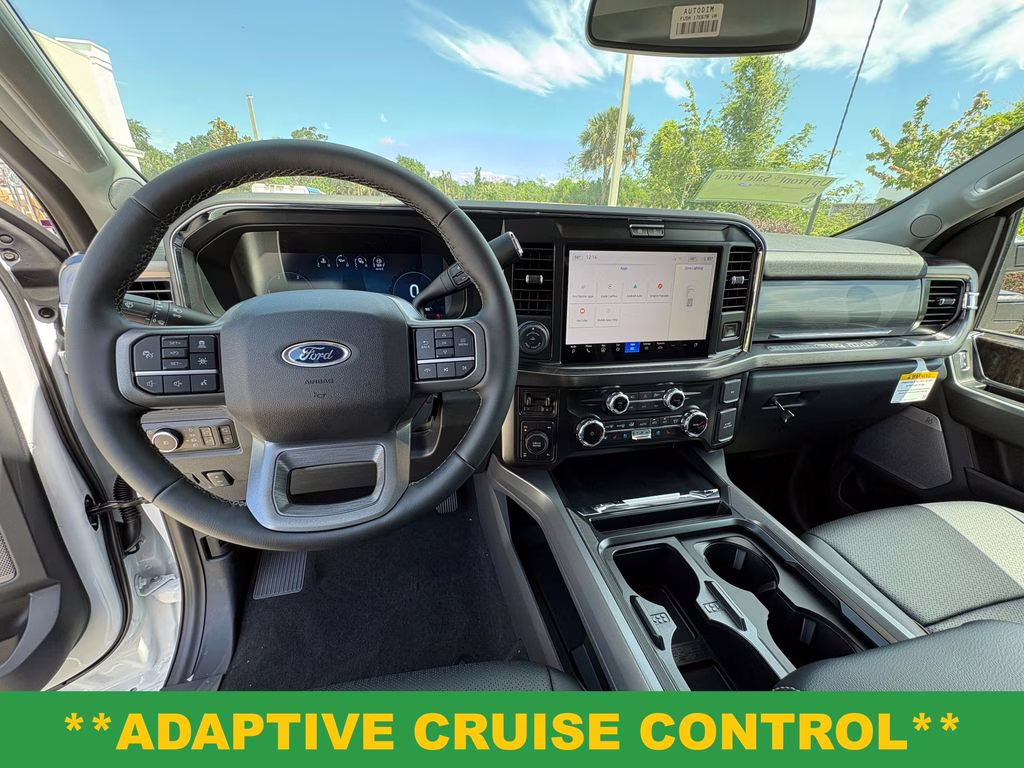 2026 Oxford White Ford Super Duty F-250 SRW Lariat 4X4 Truck