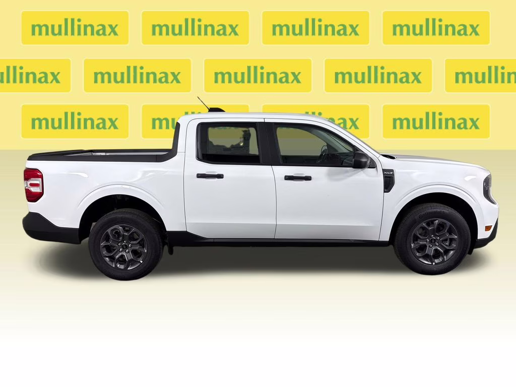 2026 Oxford White Ford Maverick XLT FWD Truck