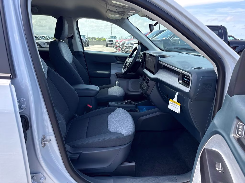 2026 Space White Metallic Ford Maverick XLT AWD Truck
