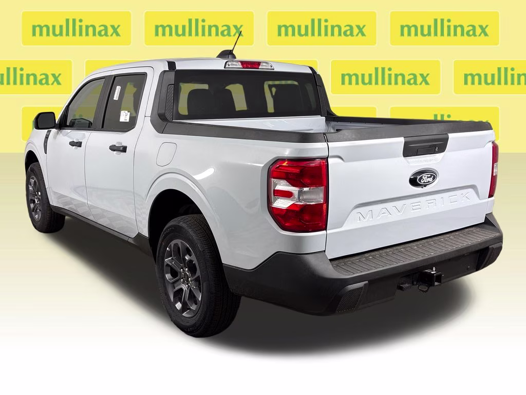 2026 Space White Metallic Ford Maverick XLT AWD Truck