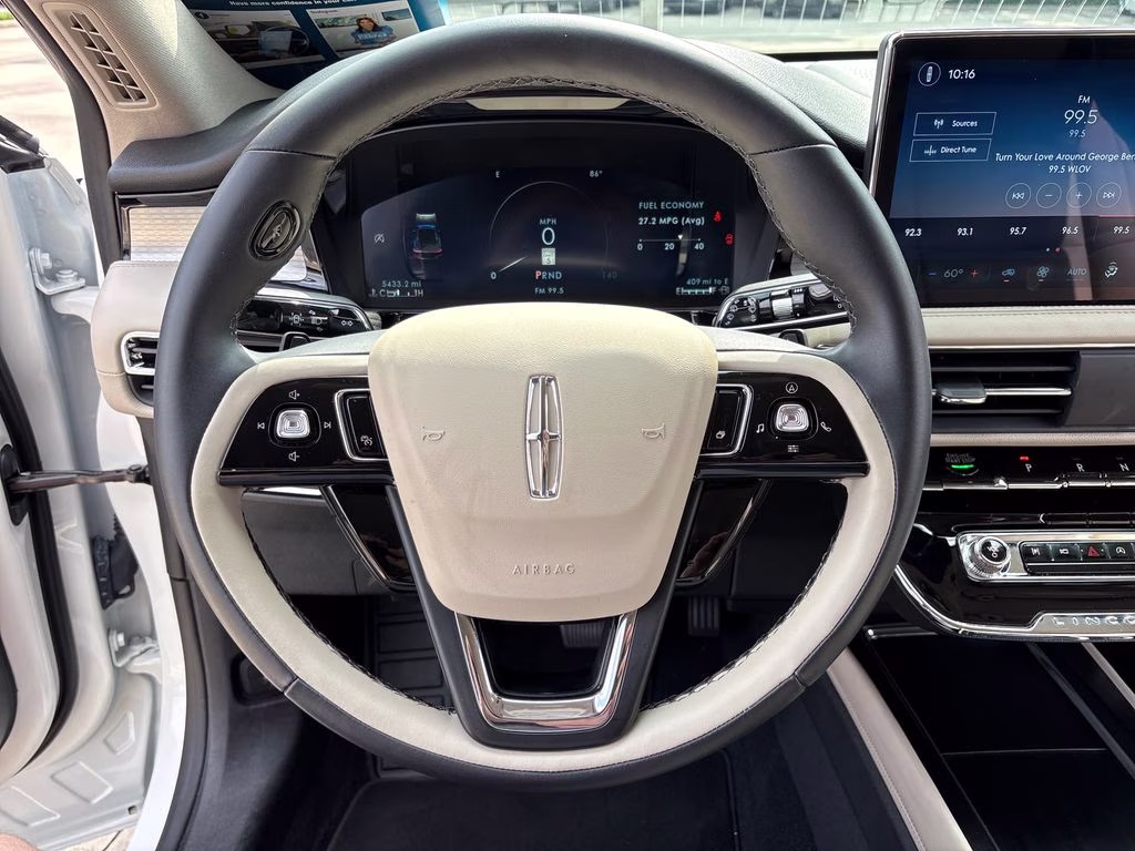 2026 White Metallic Lincoln Corsair Premiere FWD SUV