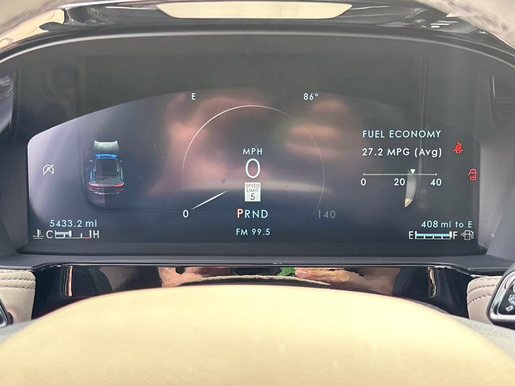 2026 White Metallic Lincoln Corsair Premiere FWD SUV