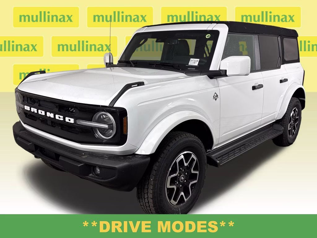 2026 Oxford White Ford Bronco Outer Banks 4X4 SUV