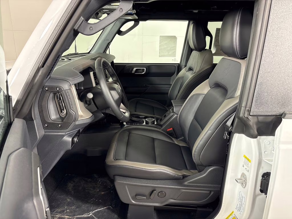 2026 Oxford White Ford Bronco Outer Banks 4X4 SUV