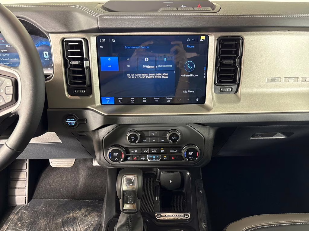 2026 Oxford White Ford Bronco Outer Banks 4X4 SUV