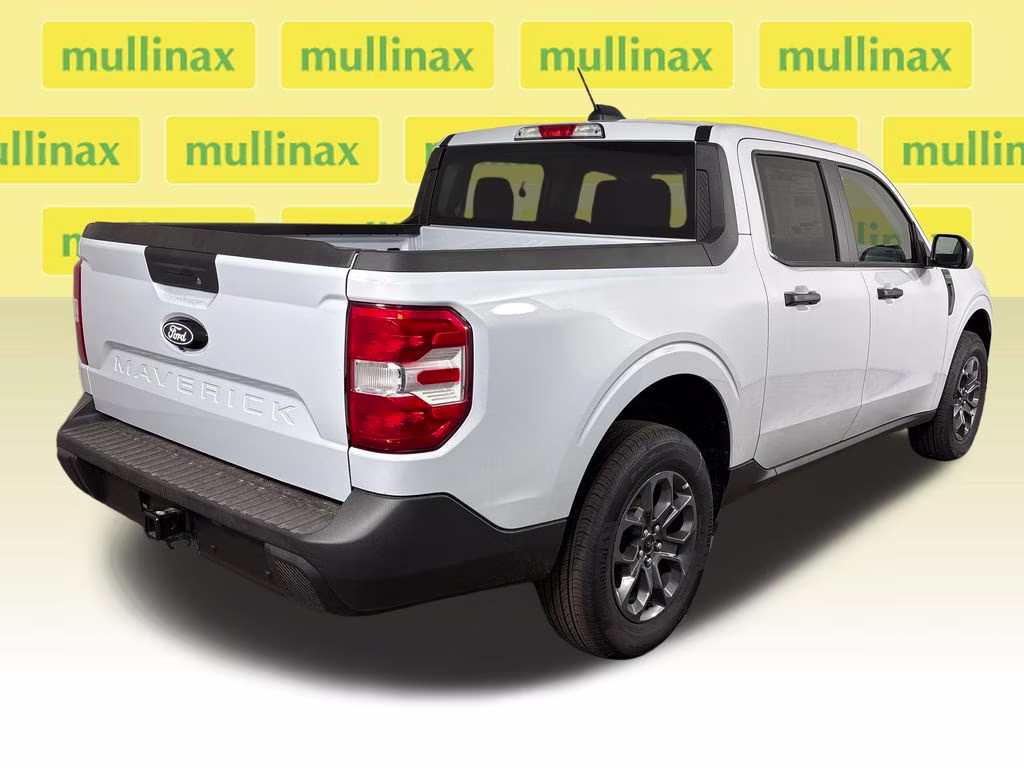 2026 Space White Metallic Ford Maverick XLT AWD Truck