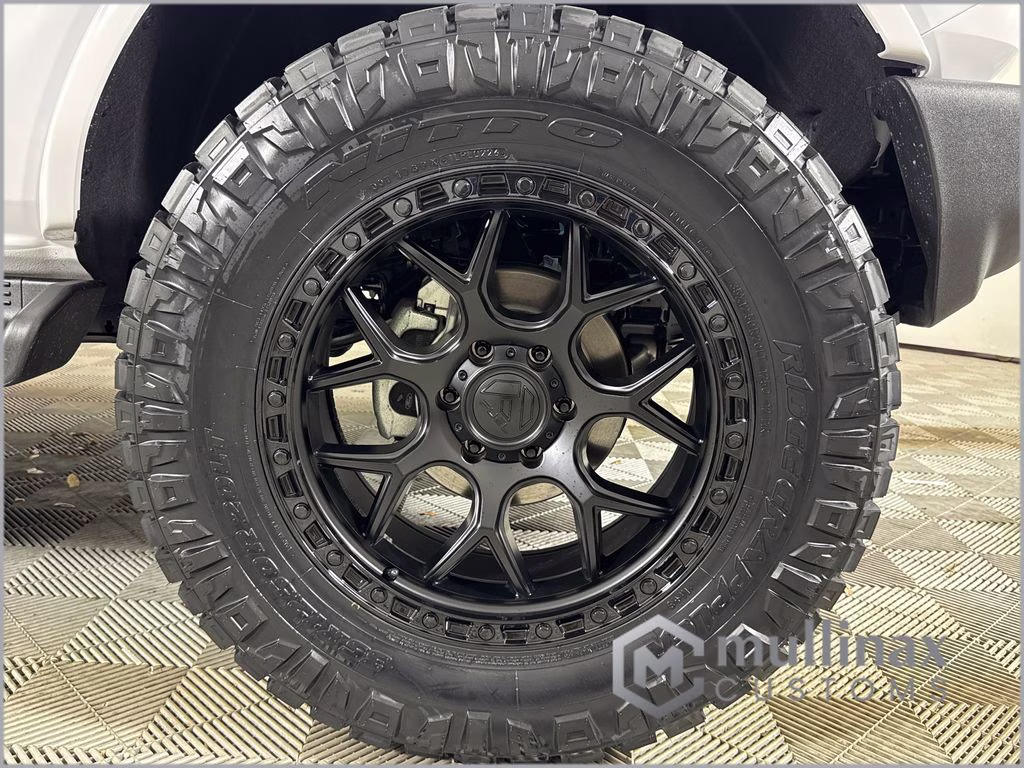 2026 Oxford White Ford Bronco Outer Banks 4X4 SUV