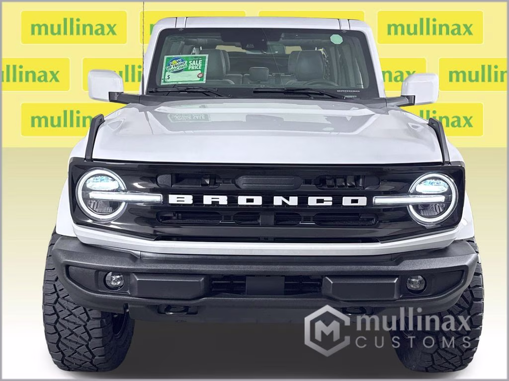 2026 Oxford White Ford Bronco Outer Banks 4X4 SUV