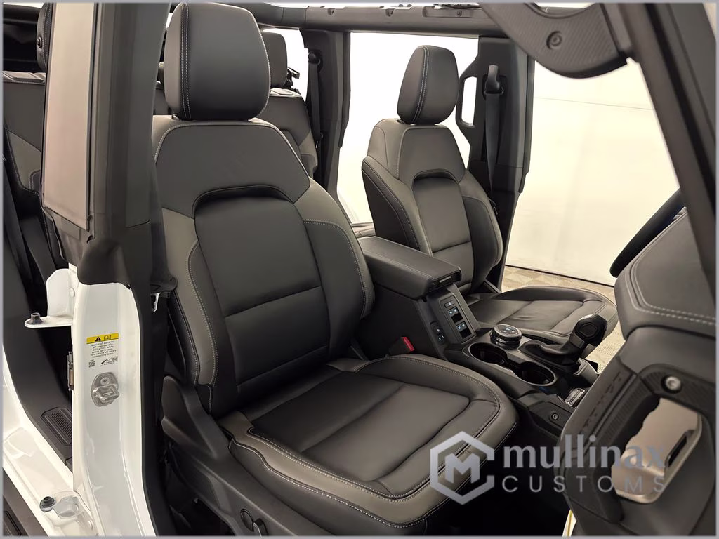 2026 Oxford White Ford Bronco Outer Banks 4X4 SUV