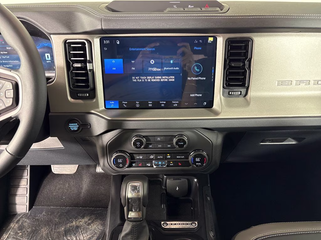 2026 Oxford White Ford Bronco Outer Banks 4X4 SUV