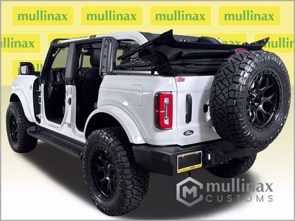 2026 Oxford White Ford Bronco Outer Banks 4X4 SUV