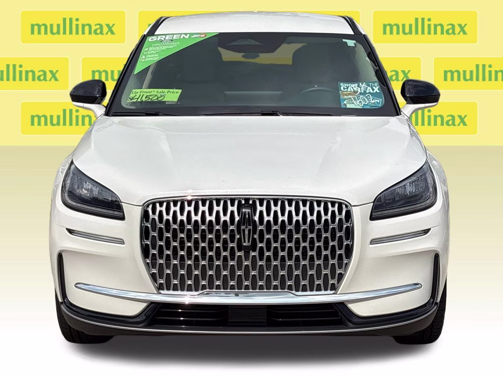 2026 White Metallic Lincoln Corsair Premiere FWD SUV