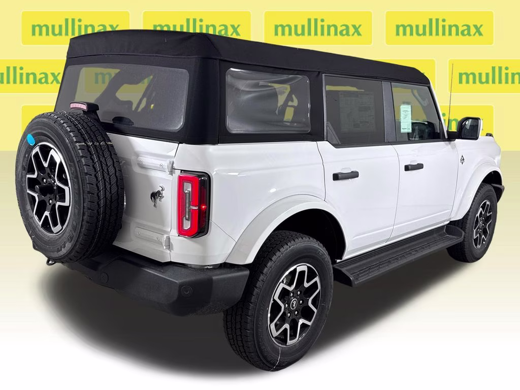 2026 Oxford White Ford Bronco Outer Banks 4X4 SUV