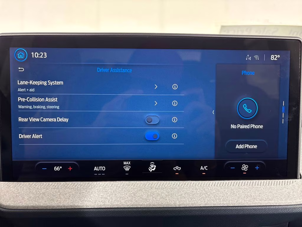 2026 Oxford White Ford Maverick XLT FWD Truck