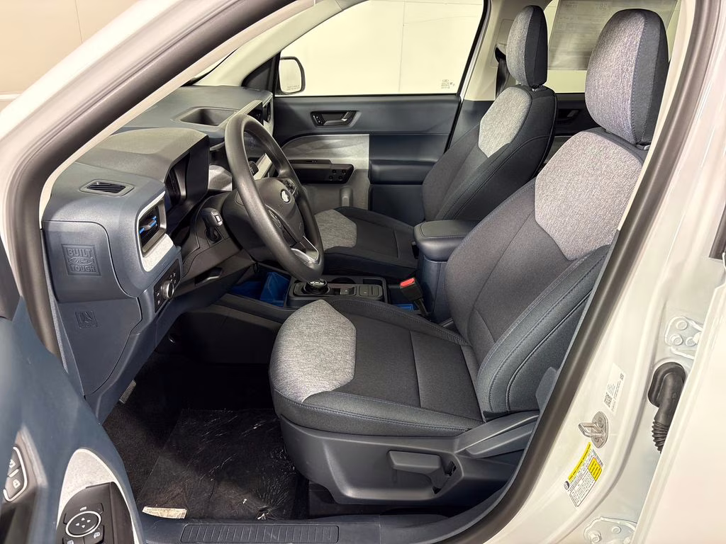 2026 Oxford White Ford Maverick XLT FWD Truck