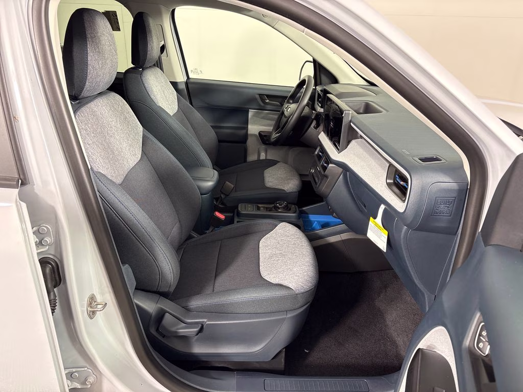 2026 Space White Metallic Ford Maverick XLT AWD Truck