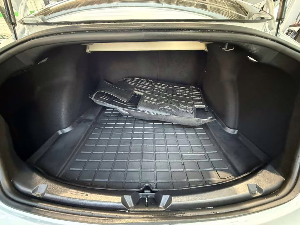 2018 Pearl White Multi-Coat Tesla Model 3 Long Range AWD Sedan