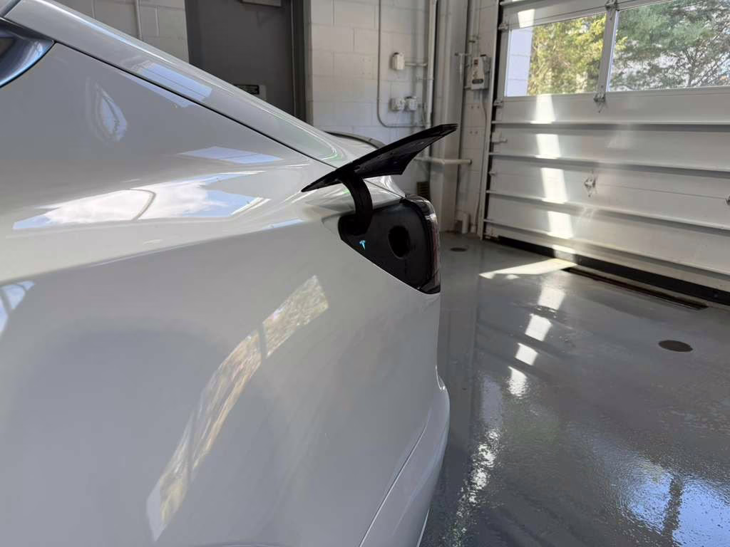 2018 Pearl White Multi-Coat Tesla Model 3 Long Range AWD Sedan