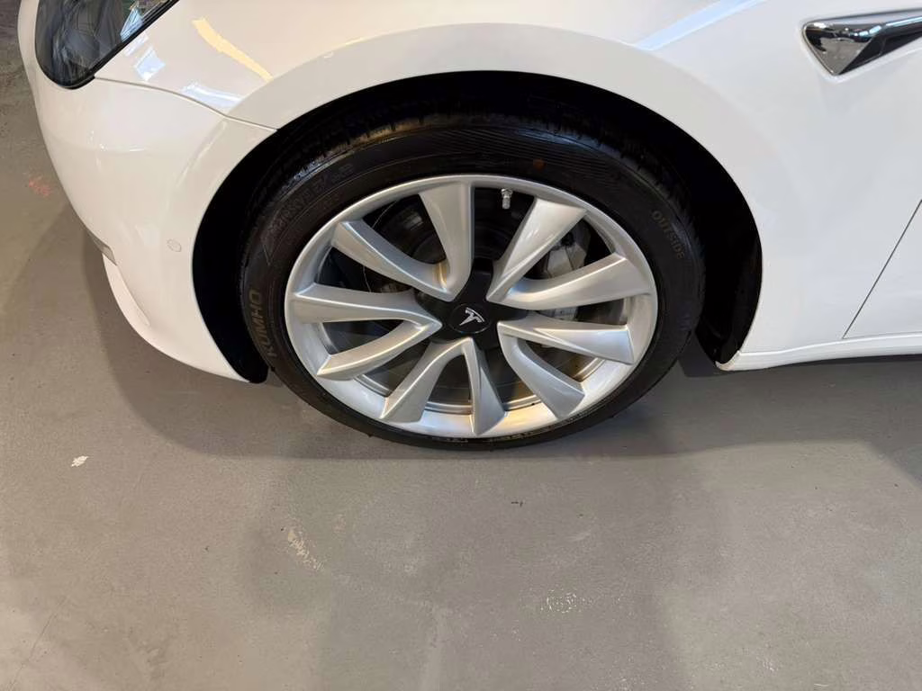 2018 Pearl White Multi-Coat Tesla Model 3 Long Range AWD Sedan