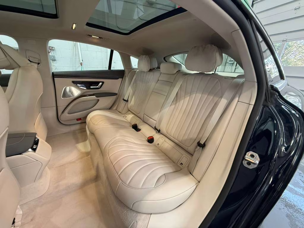 2022 Nautical Blue Metallic Mercedes-Benz EQS 580 AWD Sedan
