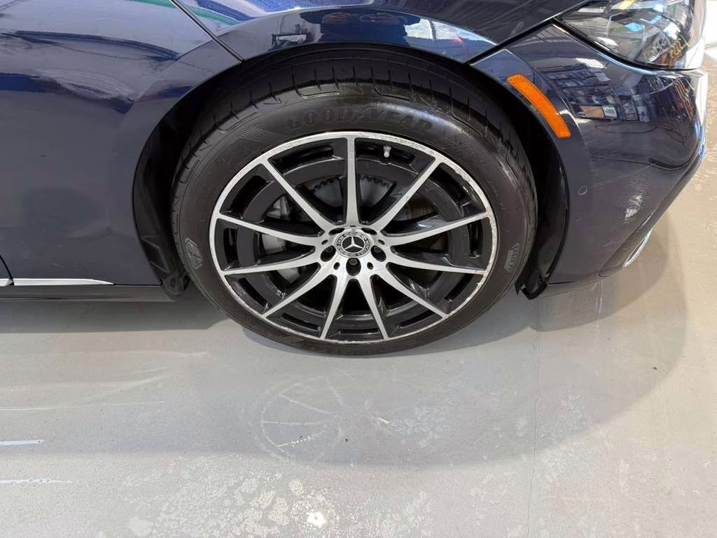 2022 Nautical Blue Metallic Mercedes-Benz EQS 580 AWD Sedan