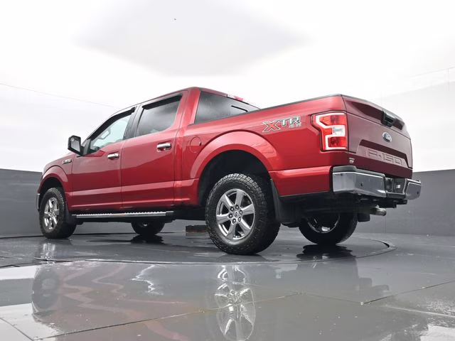 2018 Red Ford F-150 XLT 4X4 Truck