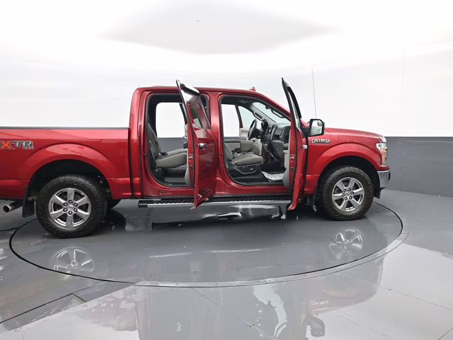 2018 Red Ford F-150 XLT 4X4 Truck