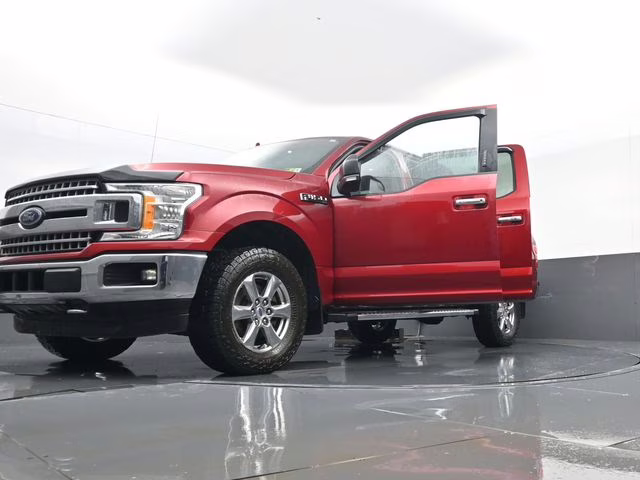 2018 Red Ford F-150 XLT 4X4 Truck