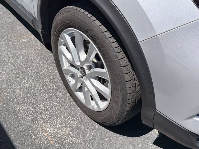 2020 Brilliant Silver Metallic Nissan Rogue Sport SV FWD SUV