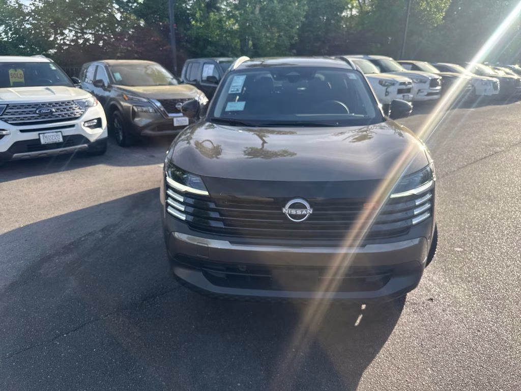 2026 Canyon Bronze Metallic Nissan Kicks SR FWD SUV