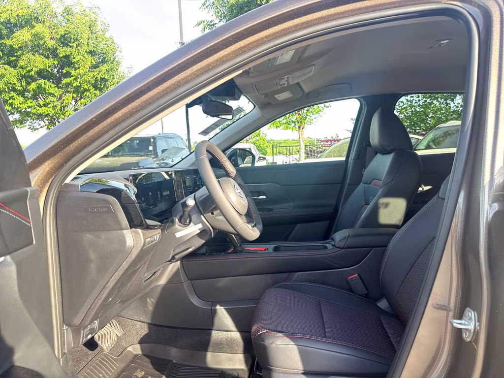 2026 Canyon Bronze Metallic Nissan Kicks SR FWD SUV