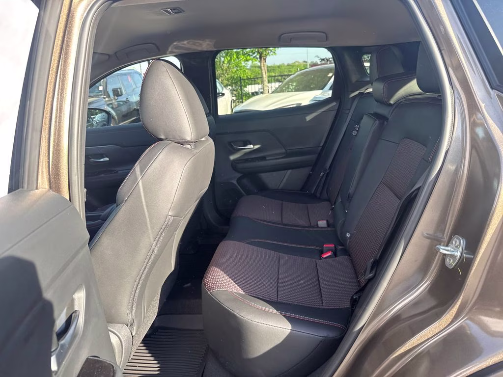 2026 Canyon Bronze Metallic Nissan Kicks SR FWD SUV