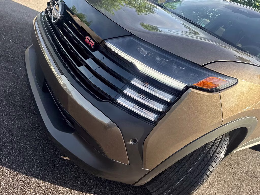 2026 Canyon Bronze Metallic Nissan Kicks SR FWD SUV