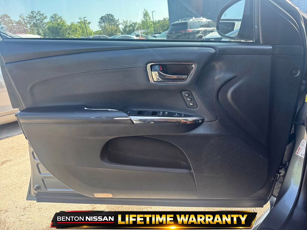 2017 Magnetic Gray Metallic Toyota Avalon XLE Premium FWD Sedan