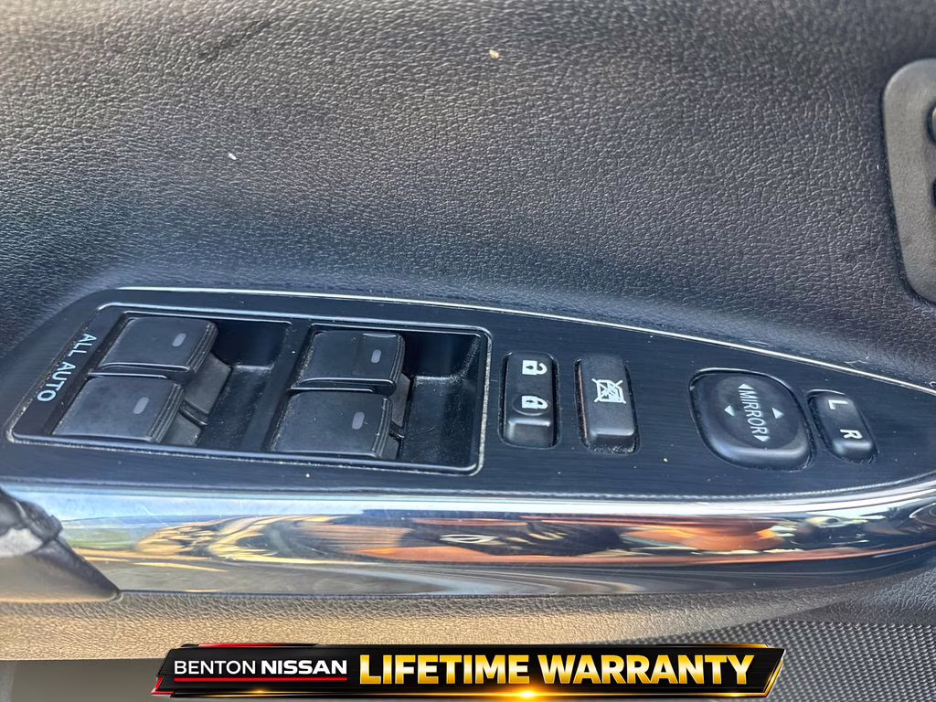 2017 Magnetic Gray Metallic Toyota Avalon XLE Premium FWD Sedan