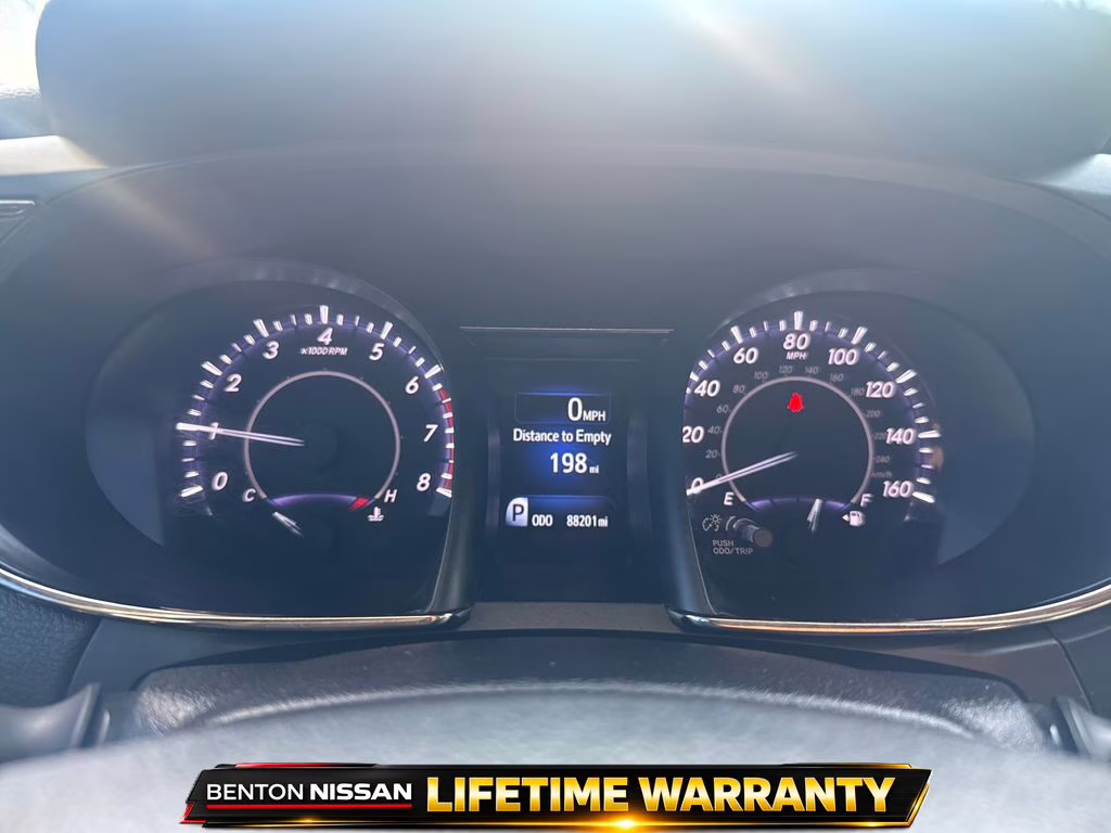 2017 Magnetic Gray Metallic Toyota Avalon XLE Premium FWD Sedan