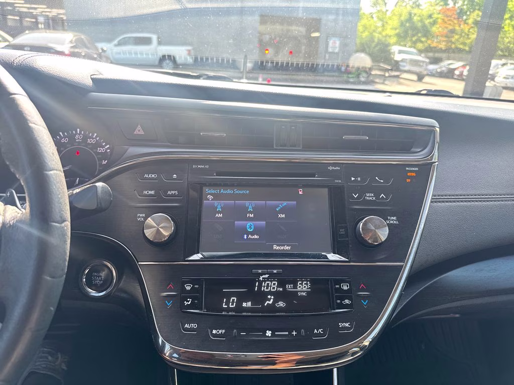2017 Magnetic Gray Metallic Toyota Avalon XLE Premium FWD Sedan