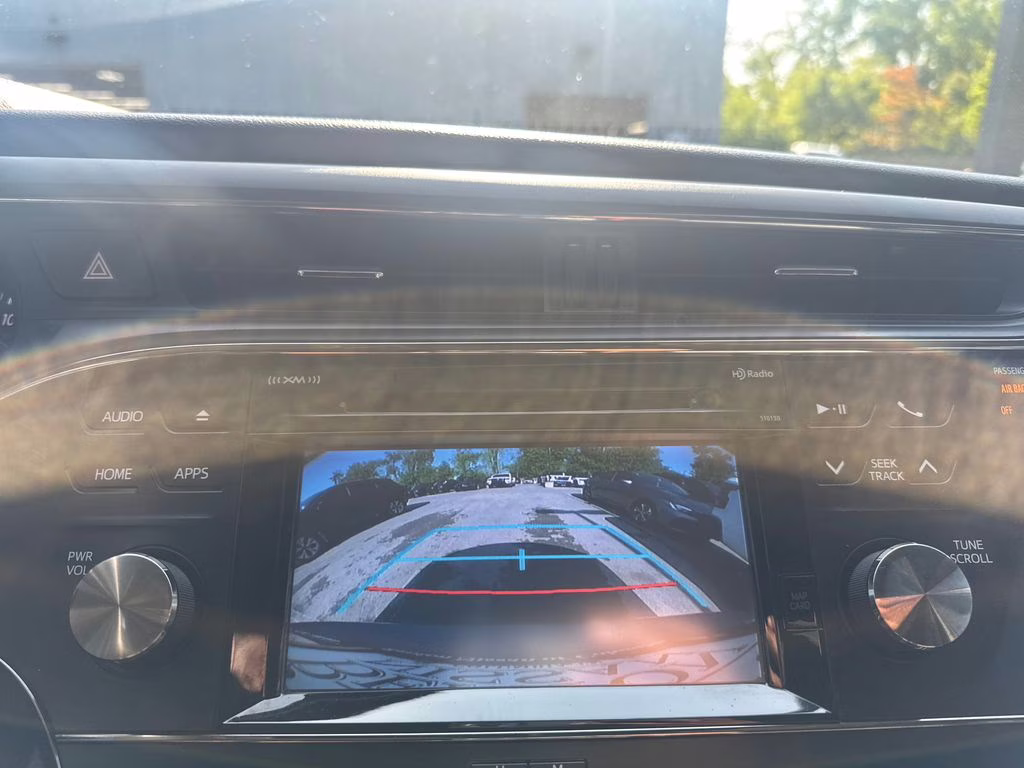 2017 Magnetic Gray Metallic Toyota Avalon XLE Premium FWD Sedan