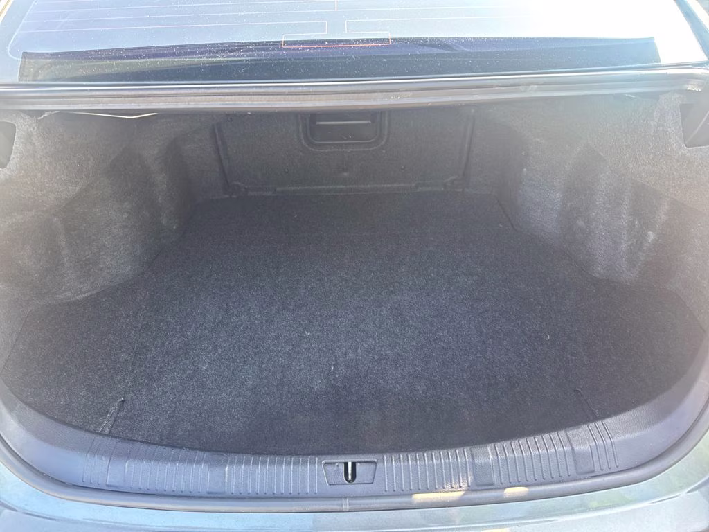 2017 Magnetic Gray Metallic Toyota Avalon XLE Premium FWD Sedan