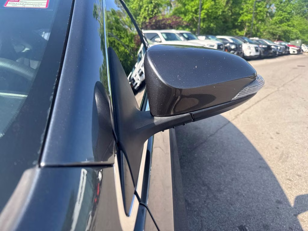 2017 Magnetic Gray Metallic Toyota Avalon XLE Premium FWD Sedan
