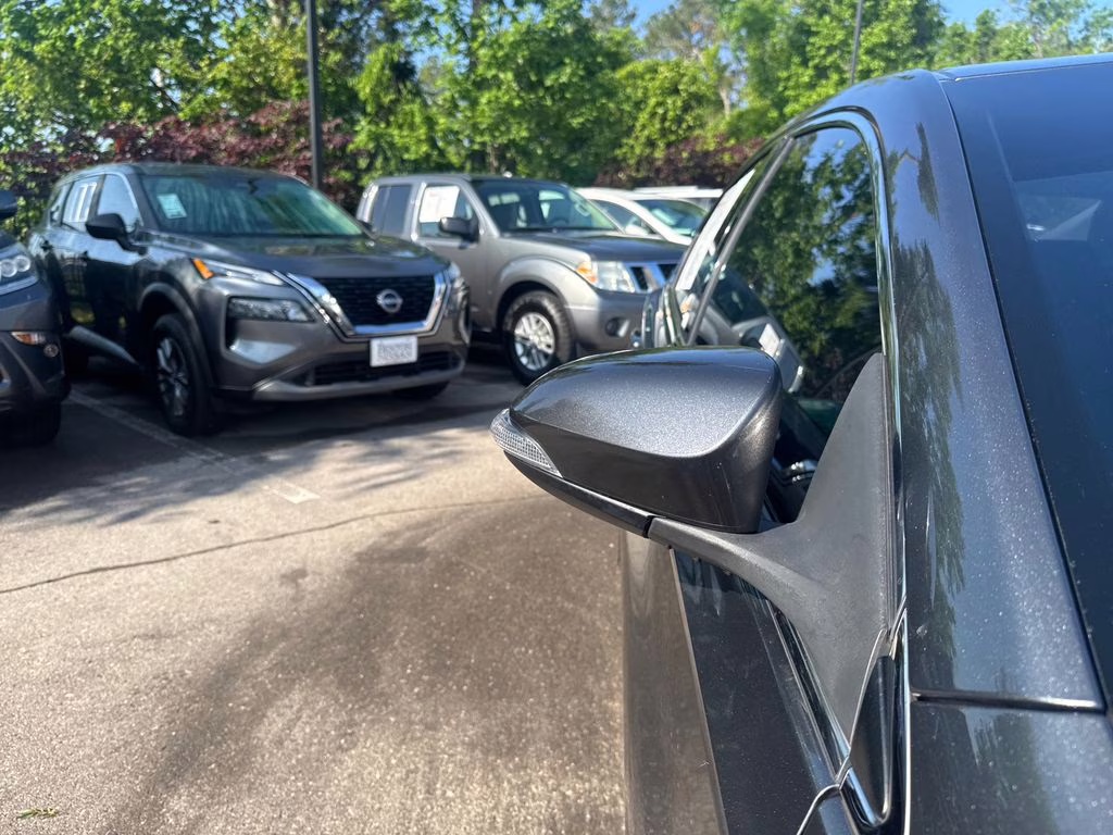 2017 Magnetic Gray Metallic Toyota Avalon XLE Premium FWD Sedan