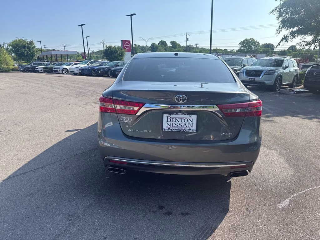 2017 Magnetic Gray Metallic Toyota Avalon XLE Premium FWD Sedan