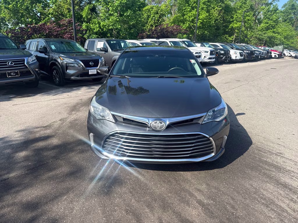 2017 Magnetic Gray Metallic Toyota Avalon XLE Premium FWD Sedan